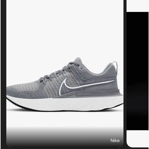 Gray Nike infinity flyknit
